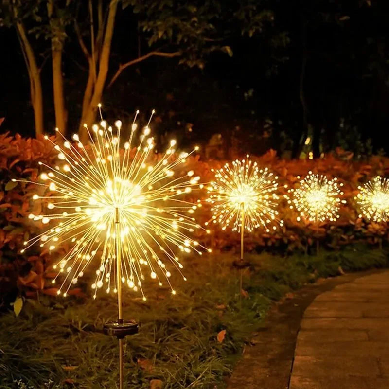 Guirlanda Solar de LED para Jardim: Iluminação Festiva e Sustentável!
